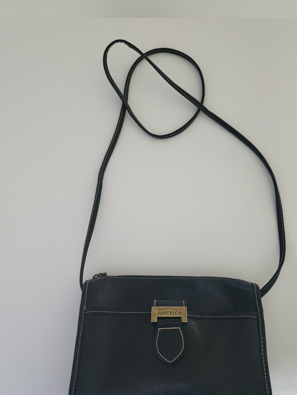Vintage Perry Ellis America Black Leather Crossbody Adjustable Strap Bag